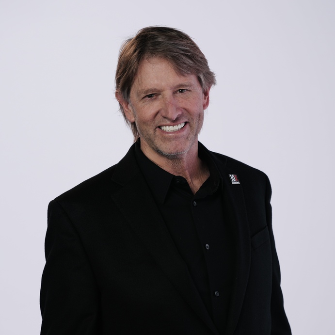 Greg Bolt Headshot 1